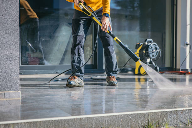 Best Factory Floor Cleaning  in Fishersville, VA
